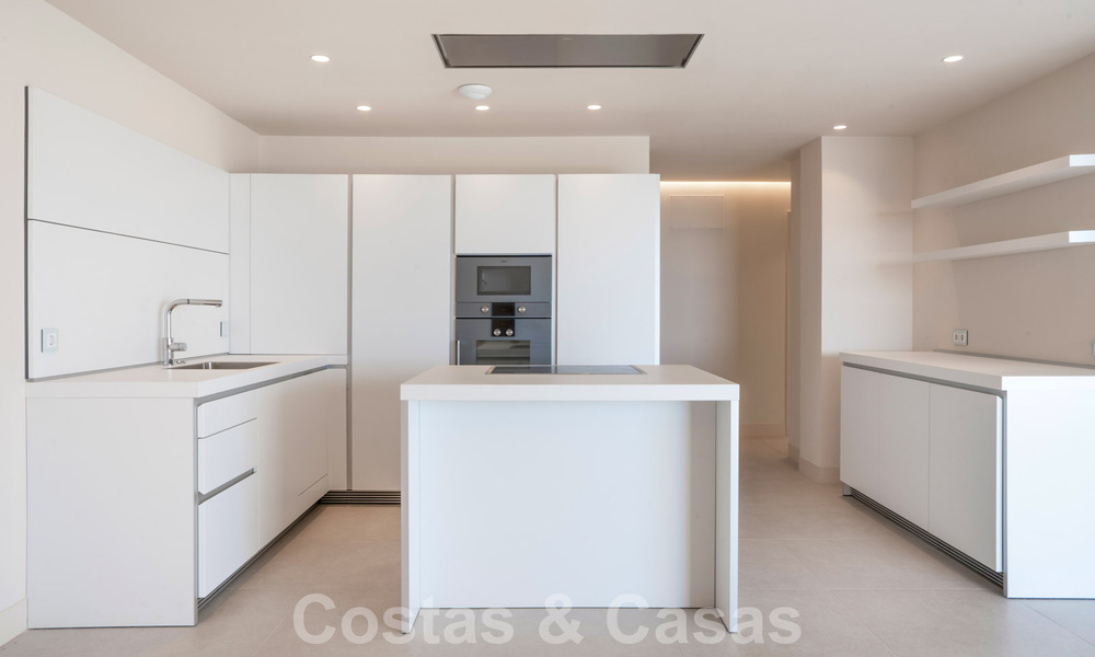 Appartement de luxe moderne à vendre avec vue sur la mer dans un complexe exclusif sur le nouveau Golden Mile, Marbella - Estepona 60766