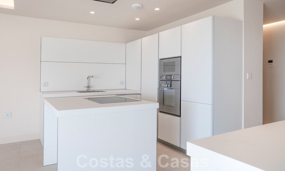 Appartement de luxe moderne à vendre avec vue sur la mer dans un complexe exclusif sur le nouveau Golden Mile, Marbella - Estepona 60767