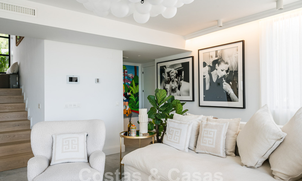 Villa de luxe au design moderne et méditerranéen avec vue sur la mer à Nueva Andalucia, Marbella 61002