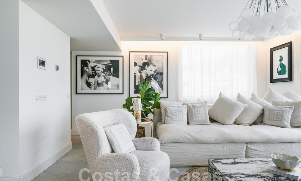 Villa de luxe au design moderne et méditerranéen avec vue sur la mer à Nueva Andalucia, Marbella 61003