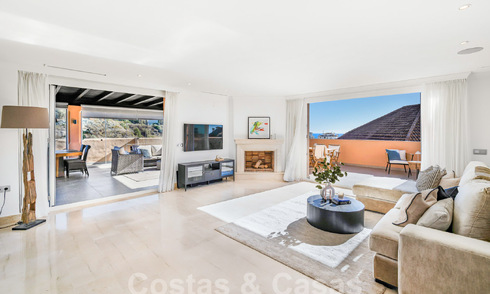 Penthouse de luxe à vendre avec vue sur la mer dans un complexe 5 étoiles à Nueva Andalucia, Marbella 60871