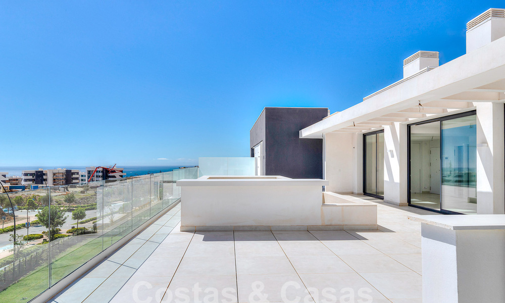 Penthouse moderne avec vue sur la mer et piscine privée à vendre dans un complexe innovant à Benalmadena, Costa del Sol 60919