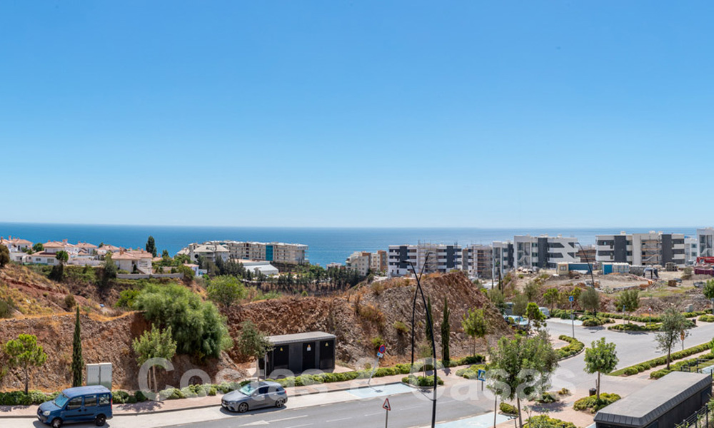 Penthouse moderne avec vue sur la mer et piscine privée à vendre dans un complexe innovant à Benalmadena, Costa del Sol 60924