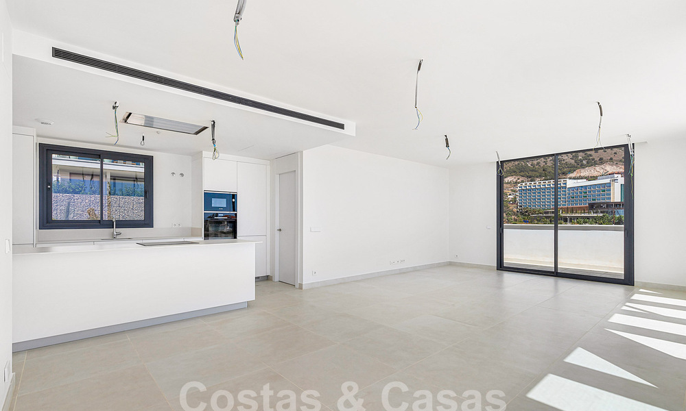 Penthouse moderne avec vue sur la mer et piscine privée à vendre dans un complexe innovant à Benalmadena, Costa del Sol 60926