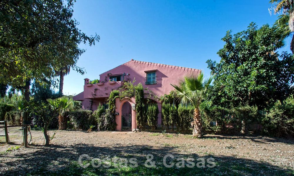 Finca avec écuries à vendre à proximité du centre d'Estepona, Costa del Sol 61038