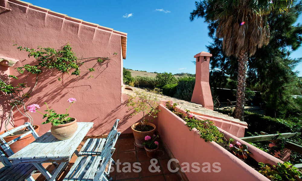 Finca avec écuries à vendre à proximité du centre d'Estepona, Costa del Sol 61046