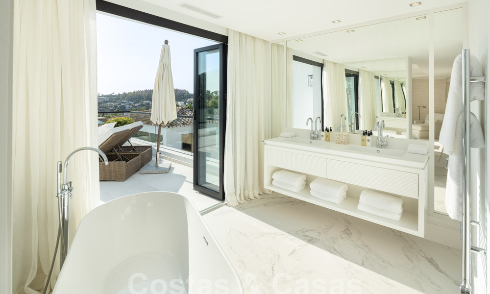 Spectaculaire villa de luxe à vendre avec vue sur la mer dans la vallée du golf de Nueva Andalucia, Marbella 61077