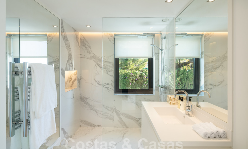 Spectaculaire villa de luxe à vendre avec vue sur la mer dans la vallée du golf de Nueva Andalucia, Marbella 61080