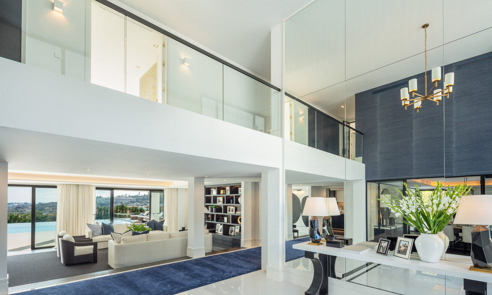 Spectaculaire villa de luxe à vendre avec vue sur la mer dans la vallée du golf de Nueva Andalucia, Marbella 61096