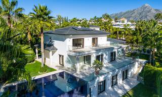 Villa contemporaine de luxe à vendre, emplacement unique en première ligne de golf á Nueva Andalucia, Marbella 61119 