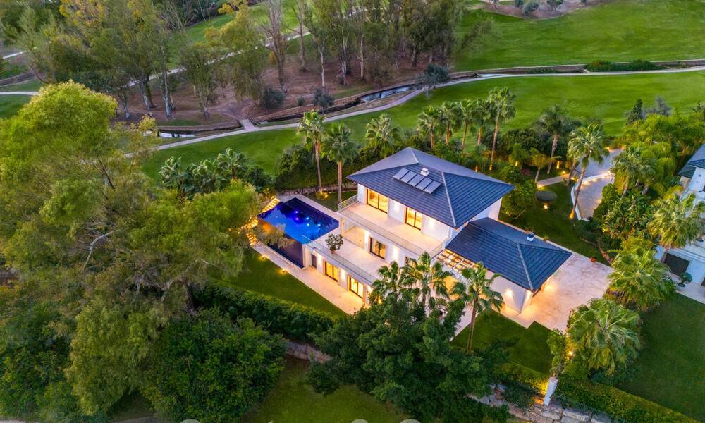 Villa contemporaine de luxe à vendre, emplacement unique en première ligne de golf á Nueva Andalucia, Marbella 61121