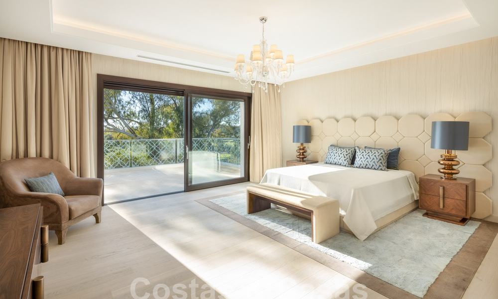 Villa contemporaine de luxe à vendre, emplacement unique en première ligne de golf á Nueva Andalucia, Marbella 61125