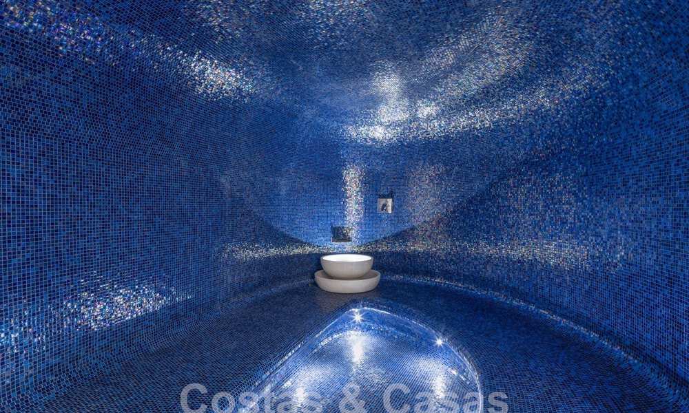 Villa contemporaine de luxe à vendre, emplacement unique en première ligne de golf á Nueva Andalucia, Marbella 61130