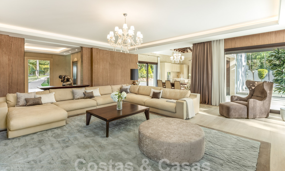 Villa contemporaine de luxe à vendre, emplacement unique en première ligne de golf á Nueva Andalucia, Marbella 61135