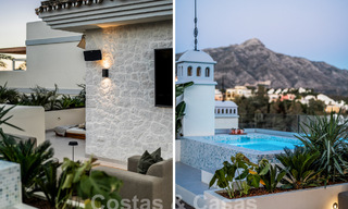 Penthouse rénové de qualité à vendre avec terrasse accueillante et vue sur la mer à Nueva Andalucia, Marbella 61139 