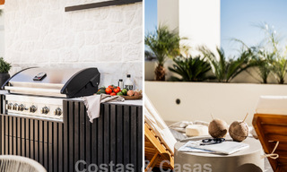 Penthouse rénové de qualité à vendre avec terrasse accueillante et vue sur la mer à Nueva Andalucia, Marbella 61173 