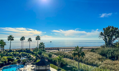Spacieux penthouse à vendre dans un complexe de plage fermé avec vue imprenable sur la mer sur le nouveau Golden Mile, Marbella - Estepona 61420