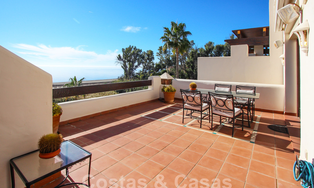 Spacieux penthouse à vendre dans un complexe de plage fermé avec vue imprenable sur la mer sur le nouveau Golden Mile, Marbella - Estepona 61432