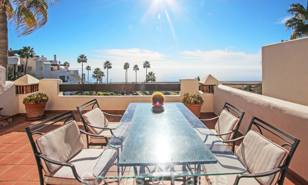 Spacieux penthouse à vendre dans un complexe de plage fermé avec vue imprenable sur la mer sur le nouveau Golden Mile, Marbella - Estepona 61433