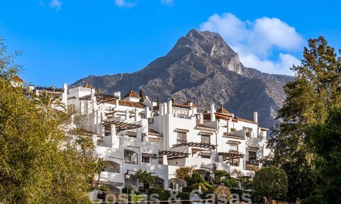 Maison de ville luxueusement rénovée à vendre dans un quartier résidentiel privilégié du Golden Mile de Marbella 61583