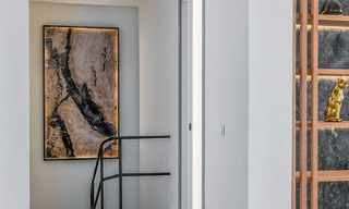 Maison de ville luxueusement rénovée à vendre dans un quartier résidentiel privilégié du Golden Mile de Marbella 61595 