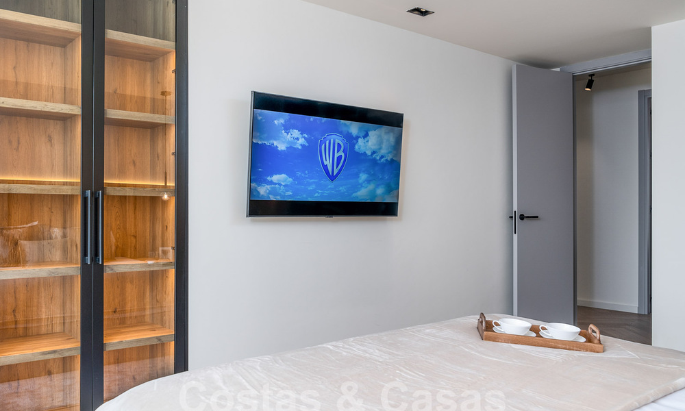 Maison de ville luxueusement rénovée à vendre dans un quartier résidentiel privilégié du Golden Mile de Marbella 61596