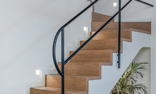 Maison de ville luxueusement rénovée à vendre dans un quartier résidentiel privilégié du Golden Mile de Marbella 61608 