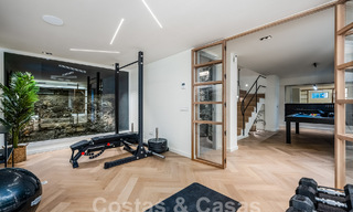 Maison de ville luxueusement rénovée à vendre dans un quartier résidentiel privilégié du Golden Mile de Marbella 61611 