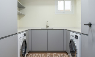 Maison de ville luxueusement rénovée à vendre dans un quartier résidentiel privilégié du Golden Mile de Marbella 61614 