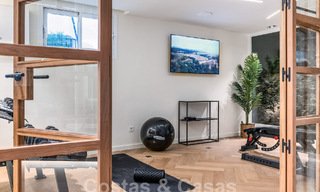 Maison de ville luxueusement rénovée à vendre dans un quartier résidentiel privilégié du Golden Mile de Marbella 61620 