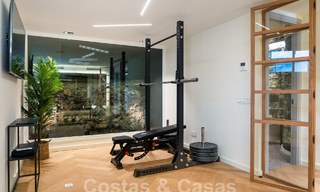 Maison de ville luxueusement rénovée à vendre dans un quartier résidentiel privilégié du Golden Mile de Marbella 61644 