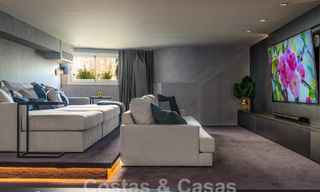 Maison de ville luxueusement rénovée à vendre dans un quartier résidentiel privilégié du Golden Mile de Marbella 61645 