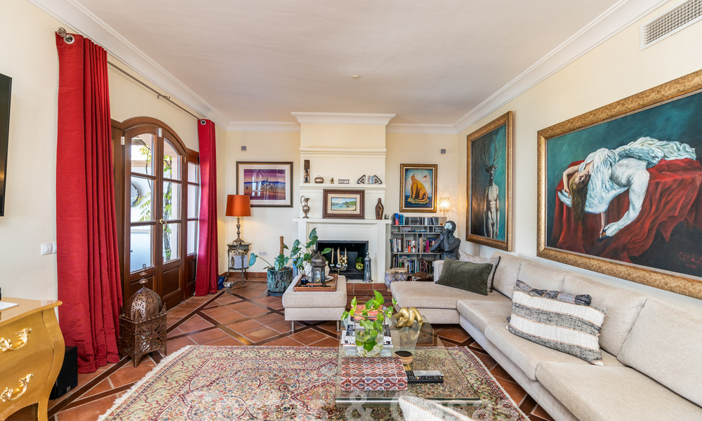 Charmante maison jumelée andalou avec vue sur la mer à vendre sur les collines de Marbella - Benahavis 61896