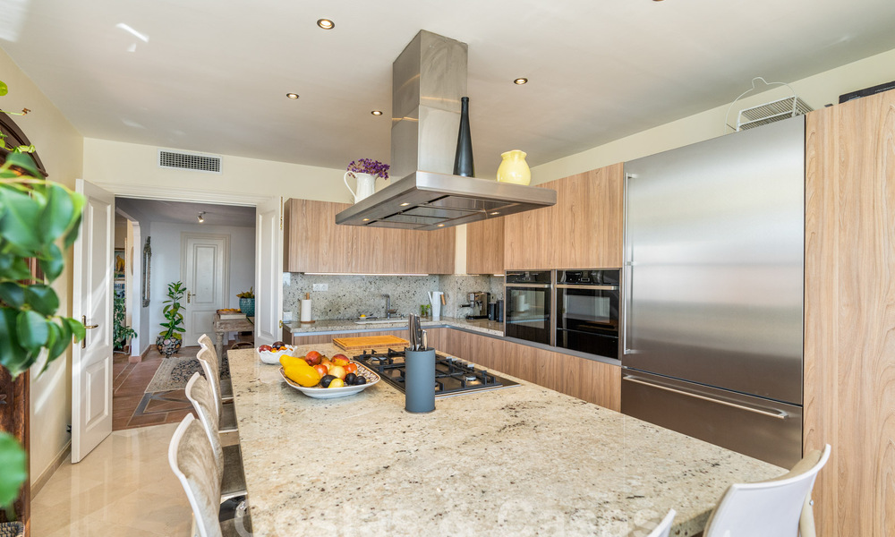 Charmante maison jumelée andalou avec vue sur la mer à vendre sur les collines de Marbella - Benahavis 61905