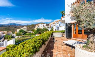 Charmante maison jumelée andalou avec vue sur la mer à vendre sur les collines de Marbella - Benahavis 61920 