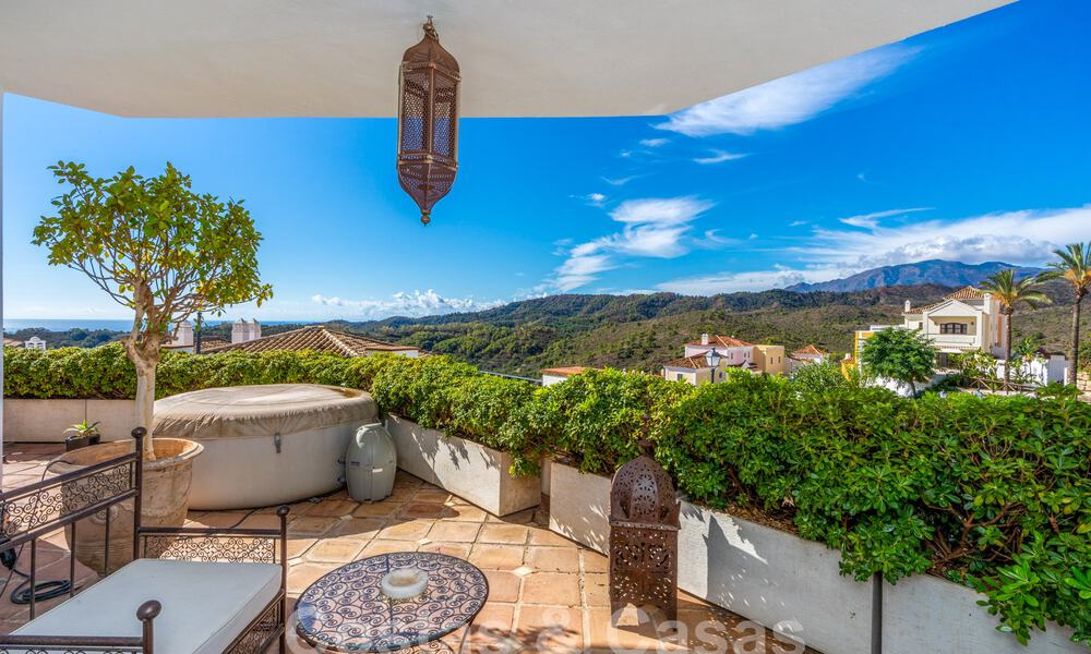 Charmante maison jumelée andalou avec vue sur la mer à vendre sur les collines de Marbella - Benahavis 61923