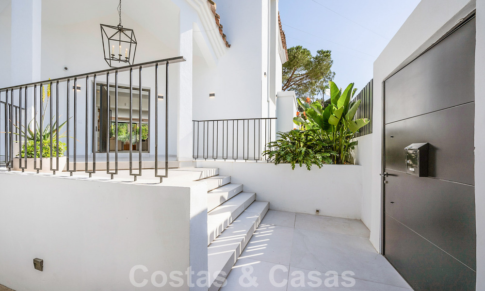Villa de luxe au design moderne et méditerranéen à vendre dans une zone de golf populaire à Nueva Andalucia, Marbella 61652