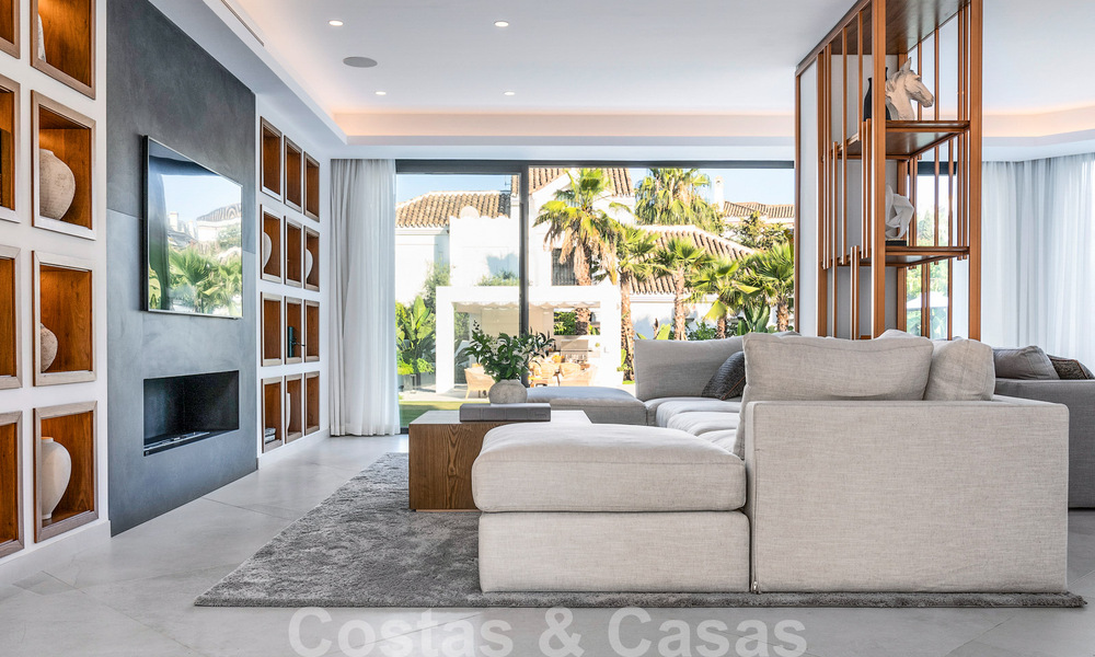 Villa de luxe au design moderne et méditerranéen à vendre dans une zone de golf populaire à Nueva Andalucia, Marbella 61662