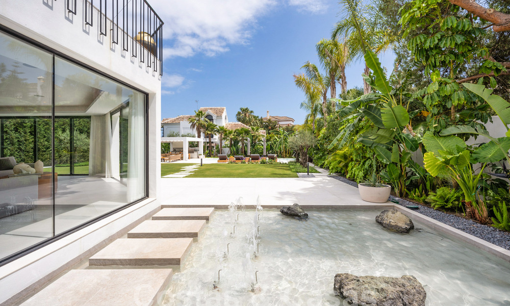 Villa de luxe au design moderne et méditerranéen à vendre dans une zone de golf populaire à Nueva Andalucia, Marbella 61674