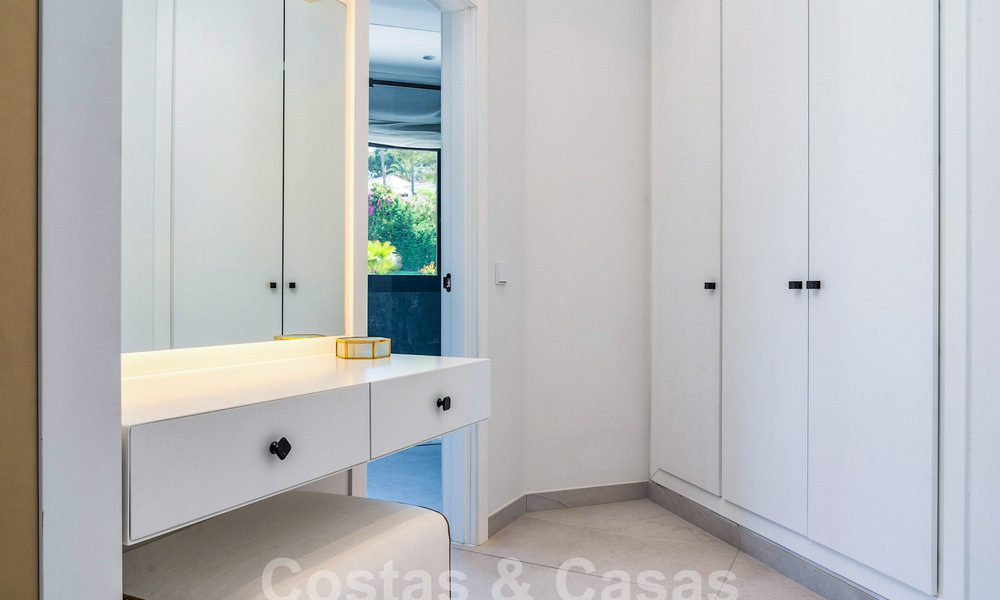 Villa de luxe au design moderne et méditerranéen à vendre dans une zone de golf populaire à Nueva Andalucia, Marbella 61681