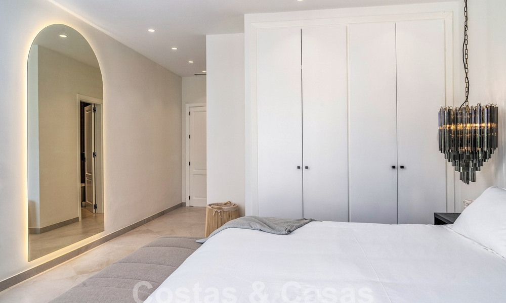 Villa de luxe au design moderne et méditerranéen à vendre dans une zone de golf populaire à Nueva Andalucia, Marbella 61682