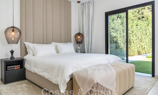 Villa de luxe au design moderne et méditerranéen à vendre dans une zone de golf populaire à Nueva Andalucia, Marbella 61689 