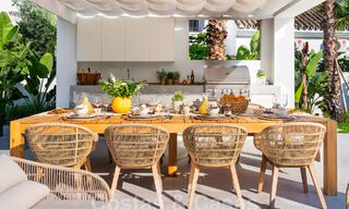 Villa de luxe au design moderne et méditerranéen à vendre dans une zone de golf populaire à Nueva Andalucia, Marbella 61698 