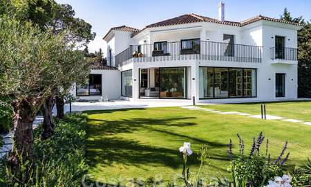 Villa de luxe au design moderne et méditerranéen à vendre dans une zone de golf populaire à Nueva Andalucia, Marbella 61715