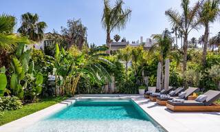 Villa de luxe au design moderne et méditerranéen à vendre dans une zone de golf populaire à Nueva Andalucia, Marbella 61716 