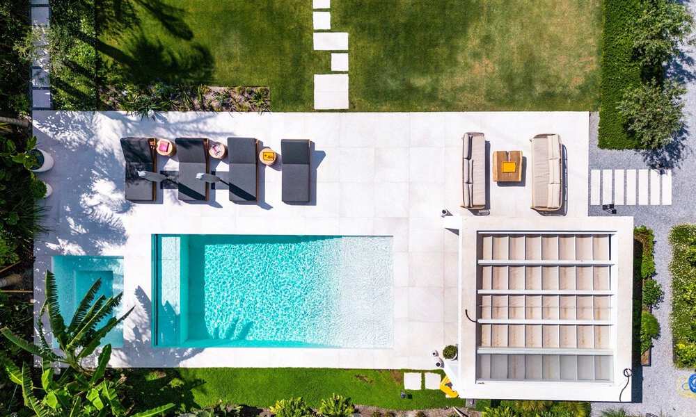 Villa de luxe au design moderne et méditerranéen à vendre dans une zone de golf populaire à Nueva Andalucia, Marbella 61717