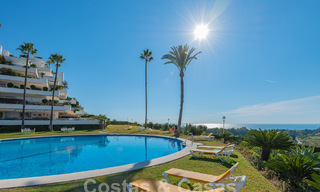 Luxueux appartement à vendre avec vue panoramique sur la mer dans une urbanisation fermée sur le Golden Mile, Marbella 61724 