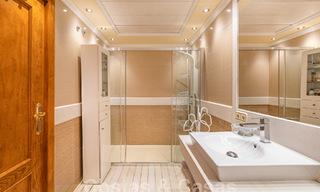 Luxueux appartement à vendre avec vue panoramique sur la mer dans une urbanisation fermée sur le Golden Mile, Marbella 61743 