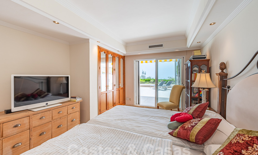 Luxueux appartement à vendre avec vue panoramique sur la mer dans une urbanisation fermée sur le Golden Mile, Marbella 61745