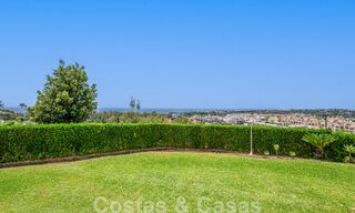 Luxueux appartement à vendre avec vue panoramique sur la mer dans une urbanisation fermée sur le Golden Mile, Marbella 61748 